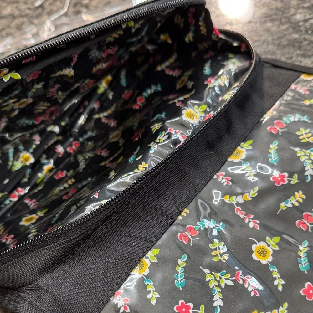 Vera Bradley Black Hanging cosmetics Organizer with Floral Trim EUC